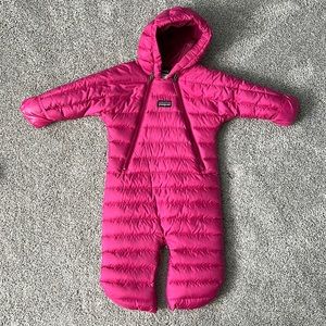 Patagonia Girls bunting suit size 3m pink